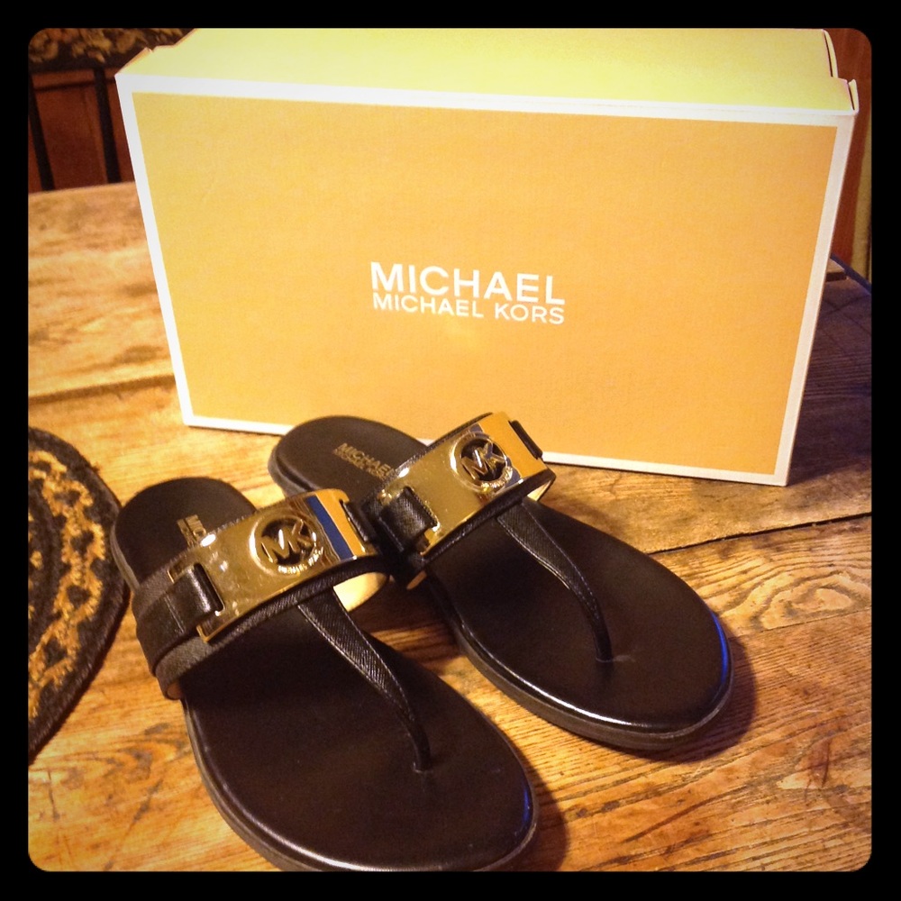 Brand New Michael Kors Size 7.5 Sandals